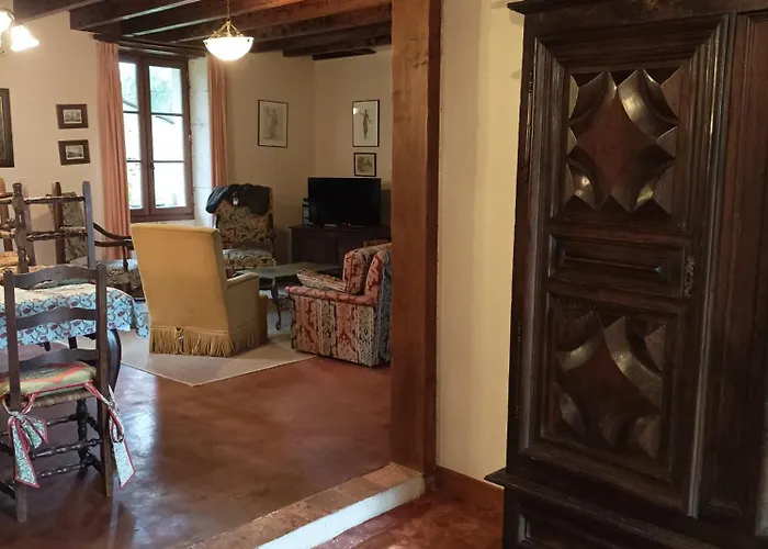 Peches De Vignes * Fouquebrune