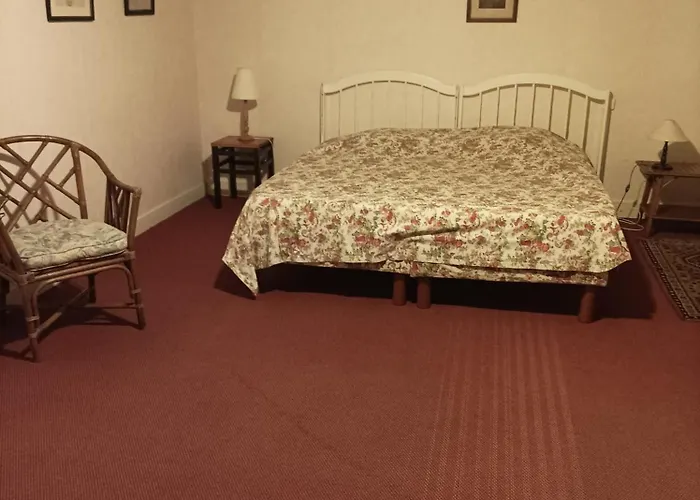 Peches De Vignes * Fouquebrune